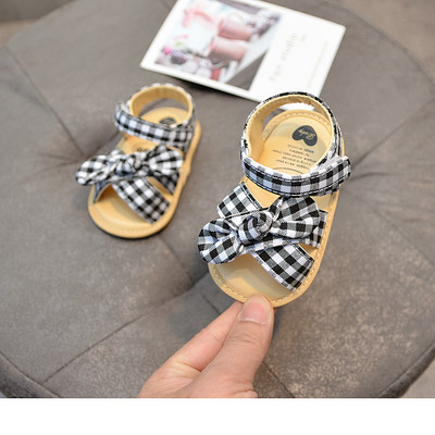 Παιδικά σανδάλια καρό με κορδέλα και  στερέωση velcro