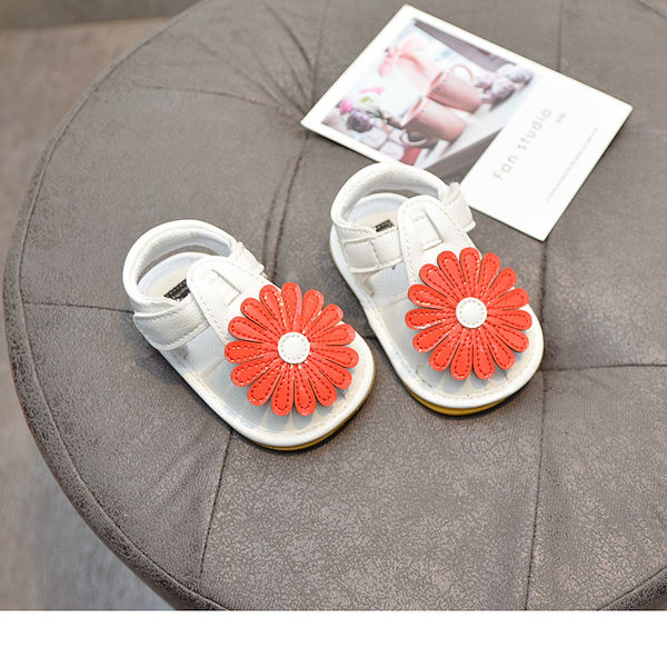 Kožne sandale za bebe s 3D cvijetom i mekanim potplatom