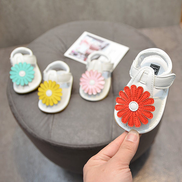 Kožne sandale za bebe s 3D cvijetom i mekanim potplatom