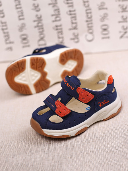 Öko-nahast beebisandaalid poistele