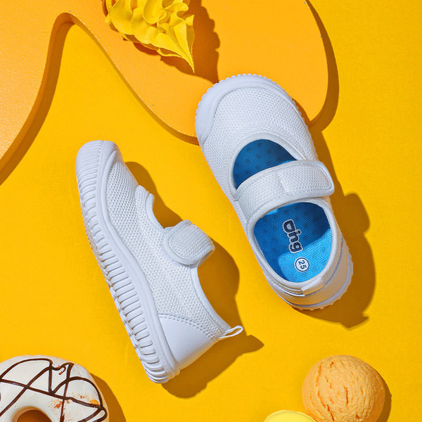 Момичешки платнени кецове с лепенка