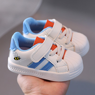 Бебешки обувки с лепенки в два цвята 