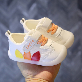 Бебешки обувки с лепенки в няколко цвята