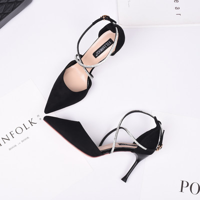 Moodsad naiste kingad õhukese kõrge 8 cm kontsaga kahes värvitoonis