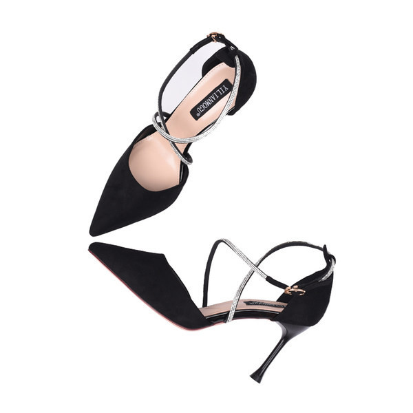 Moodsad naiste kingad õhukese kõrge 8 cm kontsaga kahes värvitoonis