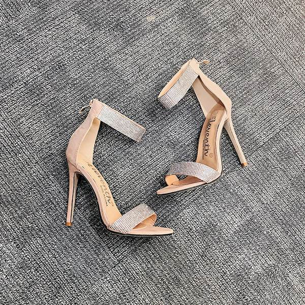 Kivikaunistusega ja 11 cm õhukese kontsaga naiste sandaalid