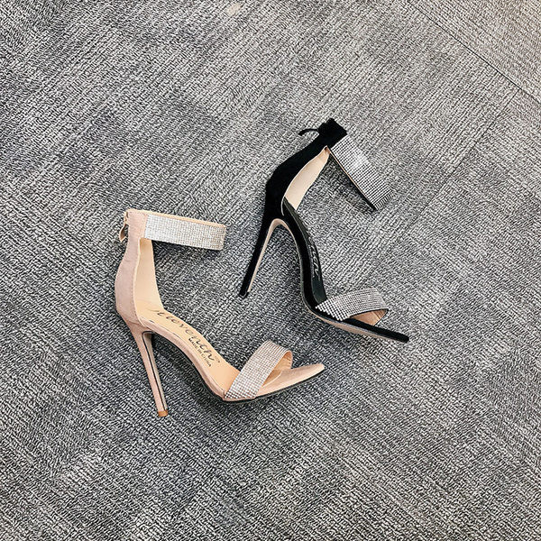 Kivikaunistusega ja 11 cm õhukese kontsaga naiste sandaalid