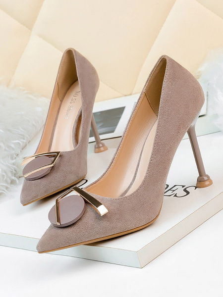 Moodsad naiste teravatipulised õhukeste kõrgete kontsadega kingad