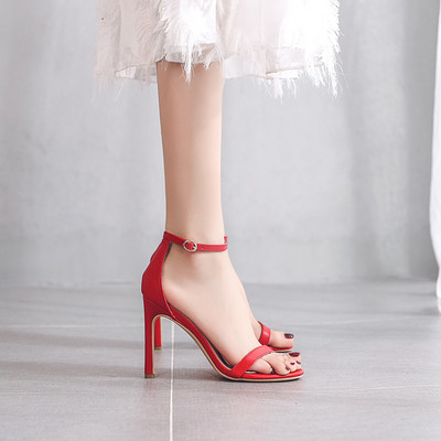 Ženske sandale s remenčićima i petom od 6 cm