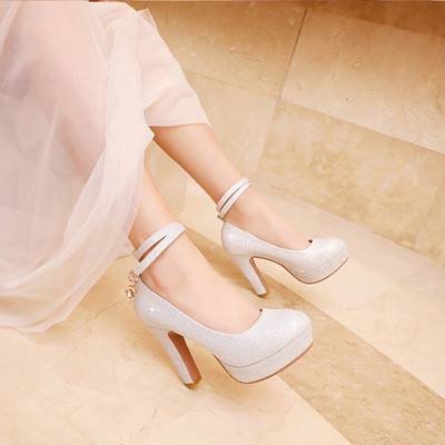 Naiste kingad 10 cm kontsaga - mitu mudelit