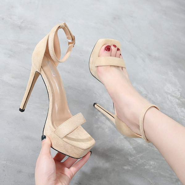 Uus mudel pandlaga ja 12,5 cm kontsaga naiste sandaalid