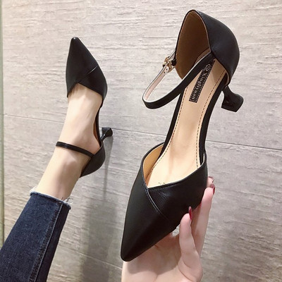 Naiste vabaajajalatsid kunstnahast - kolme värvi