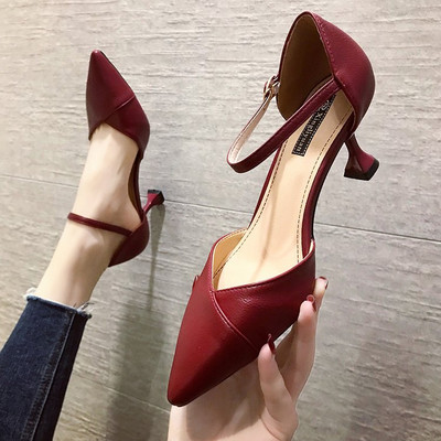 Naiste vabaajajalatsid kunstnahast - kolme värvi