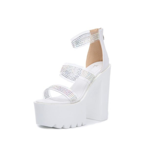 Kareda talla ja 14,5 cm kõrge kontsaga moodsad naiste sandaalid