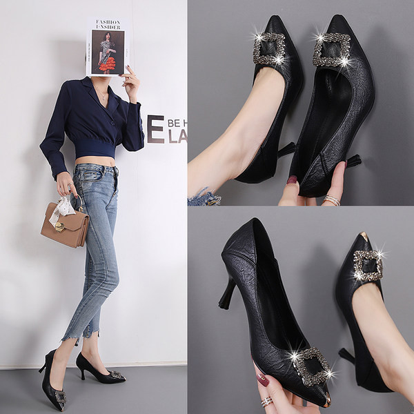 Naiste musta värvi pandlaga nahast kingad