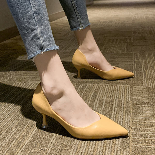 Naiste madala kontsaga nahast kingad - teravatipuline mudel