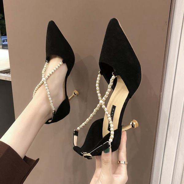 Uus mudel teravate pärlite ja pandlaga naiste kingad