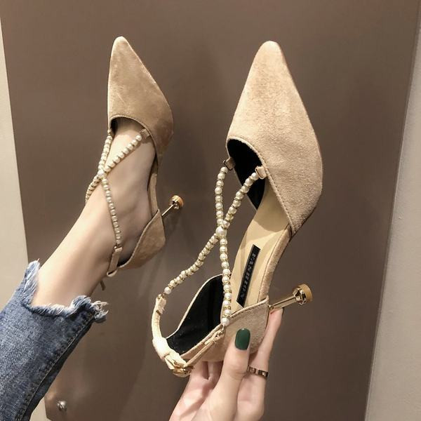 Uus mudel teravate pärlite ja pandlaga naiste kingad