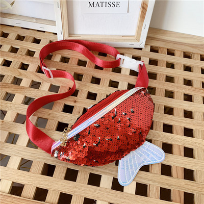 Μοντέρνα παιδική τσάντα με πούλιες και τρισδιάστατο στοιχείο