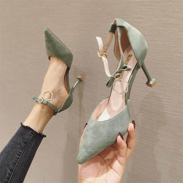 Uus ripatsi ja pandlaga naiste kingade mudel - öko seemisnahk