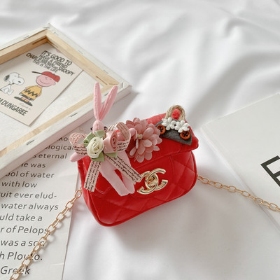 Stiilne pandlaga ja 3D elementidega lastekott