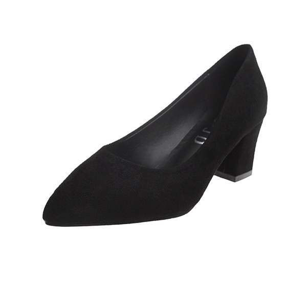 Must ja beež kunstnahast naiste kingad