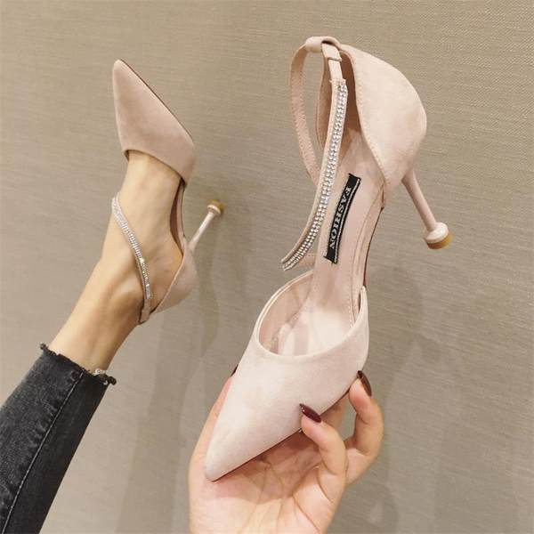 Ökoseemisnahast kividekooriga ja õhukese kontsaga naiste kingad