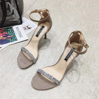 Elegantsed pandla ja kivikestega naiste sandaalid