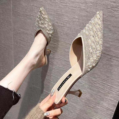 Γυναικείες παντόφλες με ψηλό τακούνι και διακοσμητικές πέτρες