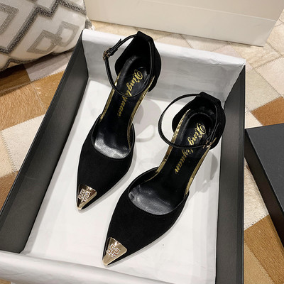 Ökoseemisnahast metallist kaunistusega naiste kingad