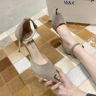 Ökoseemisnahast metallist kaunistusega naiste kingad