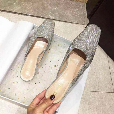 Γυναικείες  παντόφλες με ψηλά τακούνια και διακοσμητικές πέτρες