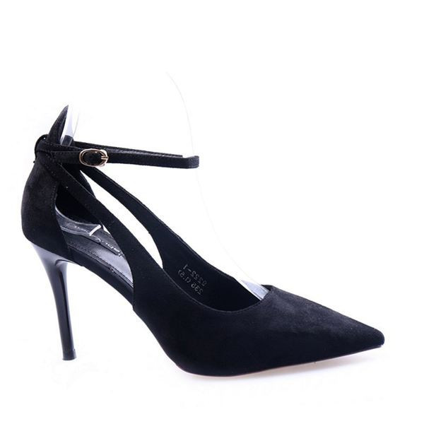 Γυναικεία ψηλοτάκουνα παπούτσια με μεταλλική στερέωση από οικολογικό δέρμα