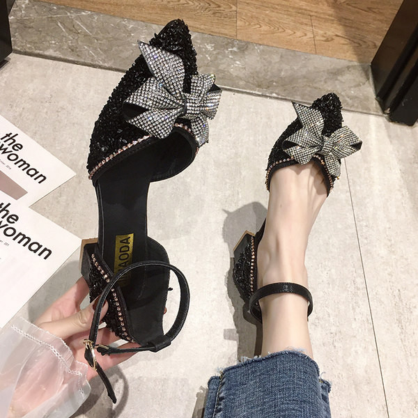 Κομψά γυναικεία παπούτσια με πέτρες και κορδέλα σε διάφορα χρώματα