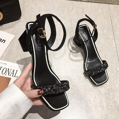 Νέο μοντέλο γυναικεία σανδάλια με διακοσμητικές πέτρες και τετράγωνο τακούνι 7 cm