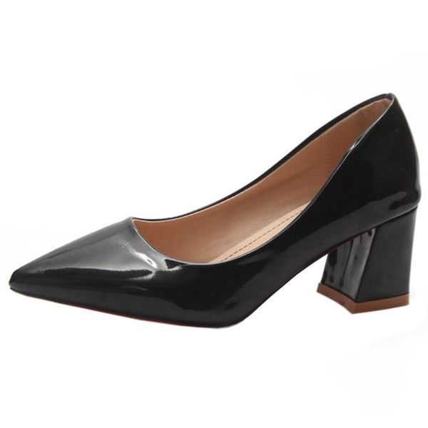 Γυναικεία παπούτσια - μυτερό μοντέλο 