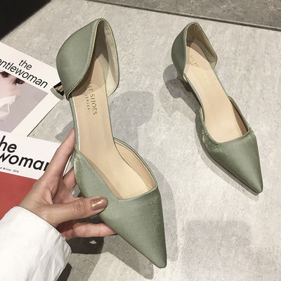 5 cm kontsaga naiste sametkingade teritatud mudel