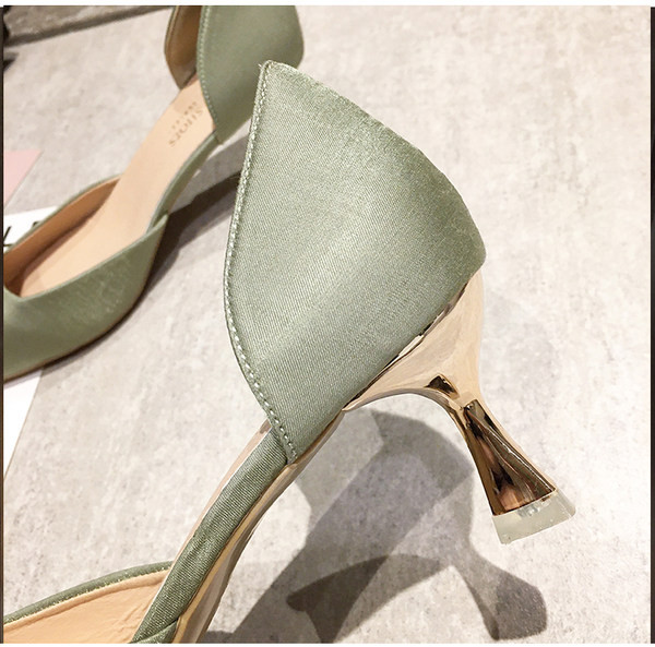 5 cm kontsaga naiste sametkingade teritatud mudel