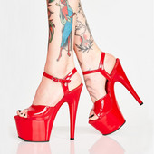 Naiste kunstnahast kõrgete kontsadega sandaalid