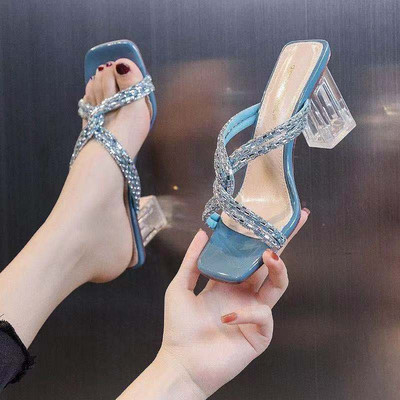 Naiste suvised sussid paksu kandilise kontsaga