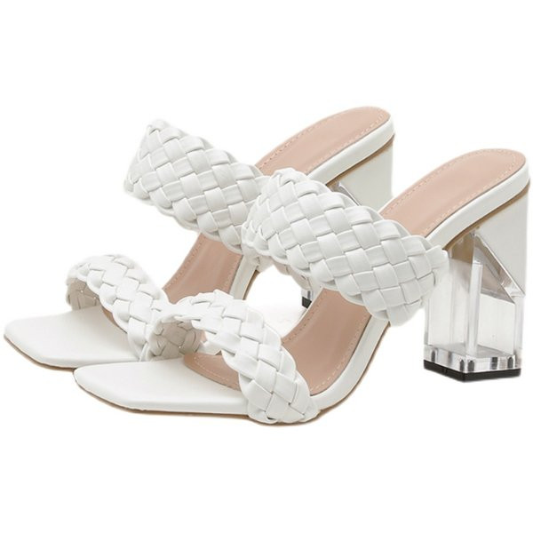 Γυναικείες δερμάτινες παντόφλες με διάφανό τακούνι 