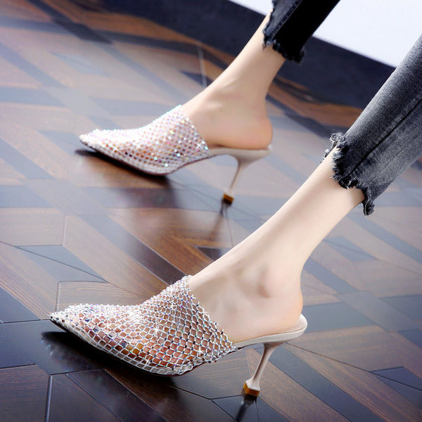 Naiste õhukese kontsaga ja dekoratiivkividega võrgust sussid