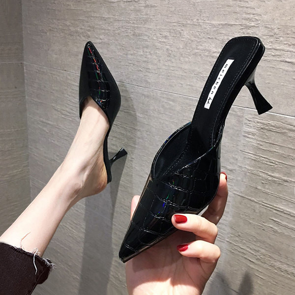 Naiste õhukese kontsaga kunstnahast sussid