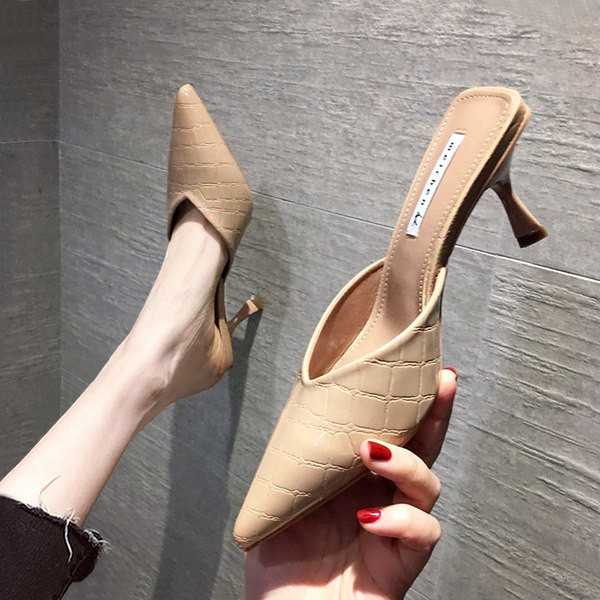 Naiste õhukese kontsaga kunstnahast sussid