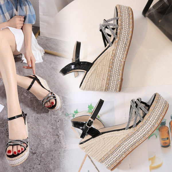 Νέο μοντέλο γυναικεία σανδάλια με διακοσμητικές  πέτρες και ψηλή πλατφόρμα 10,5 cm