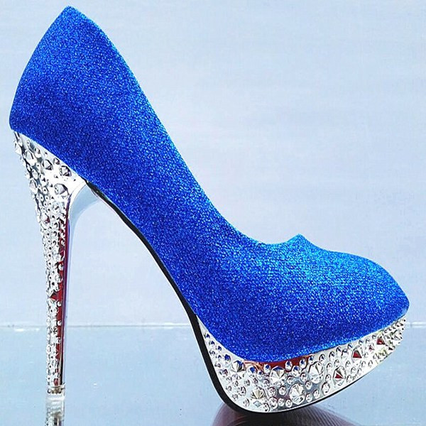 Naiste kõrge kontsaga kingad ja kivid mitmes värvitoonis