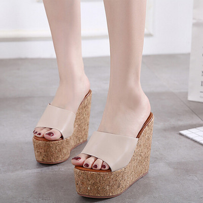 Νέο μοντέλο γυναικείες παντόφλες με υψηλή πλατφόρμα 13,5 cm