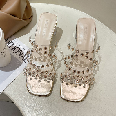 Γυναικείες παντόφλες με διακοσμητικές πέτρες και διαφανή τακούνι σε δύο χρώματα