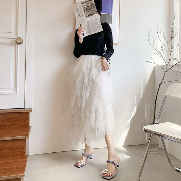 Γυναικείες παντόφλες με τρισδιάστατο στοιχείο και τακούνι σε διάφορα χρώματα