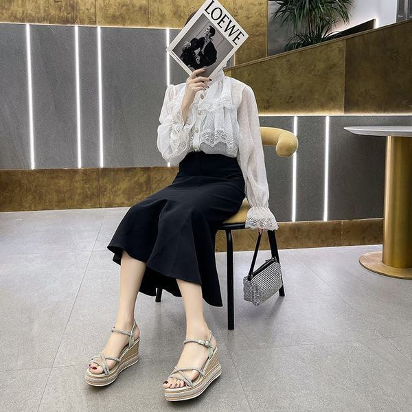 Γυναικεία πλατφόρμα σανδάλια με διακοσμητικές πέτρες σε τρία χρώματα